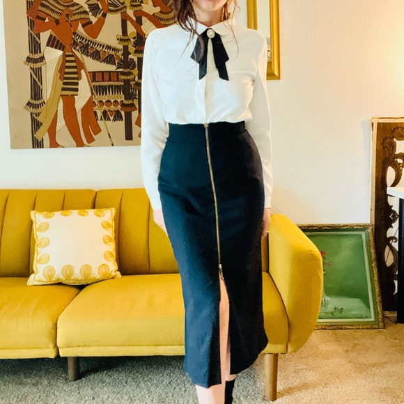 Vintage Midi Black High Waist Skirt Front Zipper Pure Wool Sz 6 - Picture 1 of 12